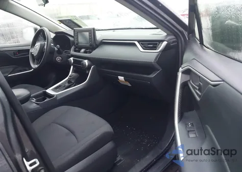 2019 Toyota Rav4 Le z USA, uszkodzony, nr VIN JTMF1RFV5KJ024919